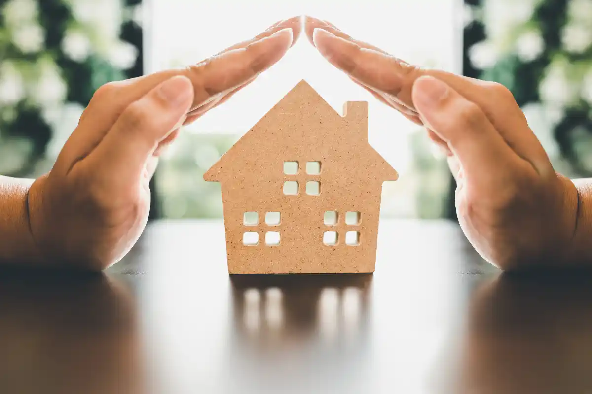 Abitazione-e-vacanze-polizza-casa-in-estate
